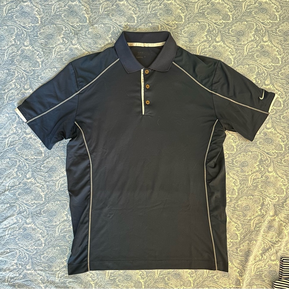 Men’s Large Nike Golf polo-style shirt in dark blue